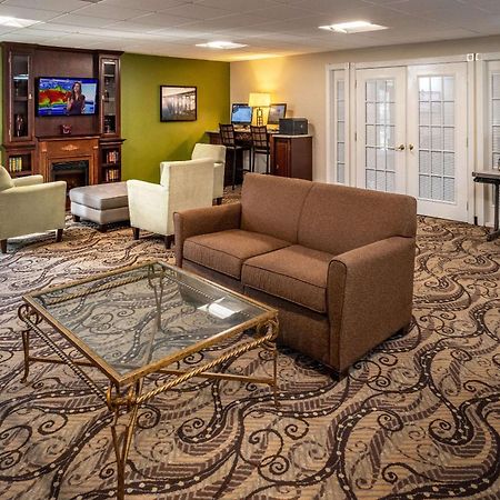 Rodeway Inn Barboursville Extérieur photo
