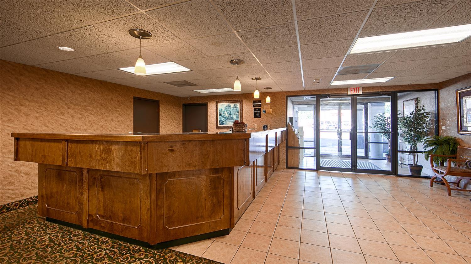 Rodeway Inn Barboursville Extérieur photo