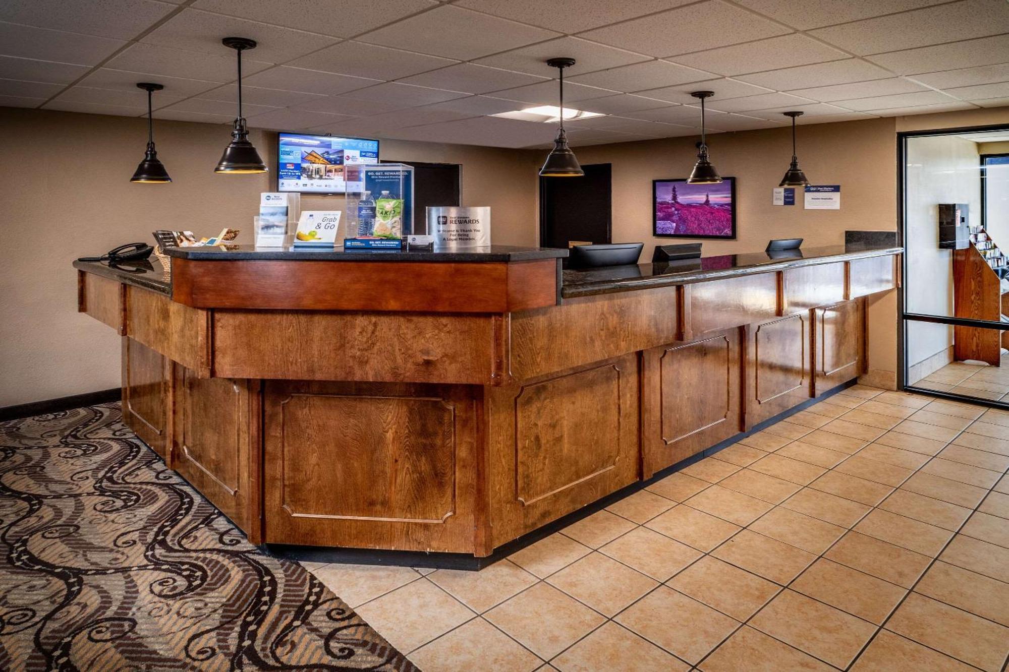 Rodeway Inn Barboursville Extérieur photo